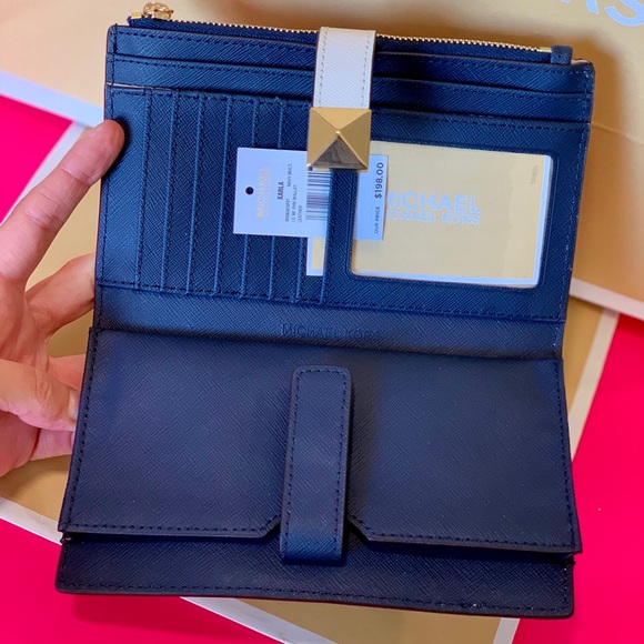 Michael Kors Large Karla Navy Leather Wallet - Picture 4 of 8